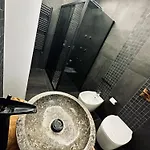 Neonero Guest house 4*