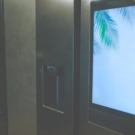 Neonero Николози