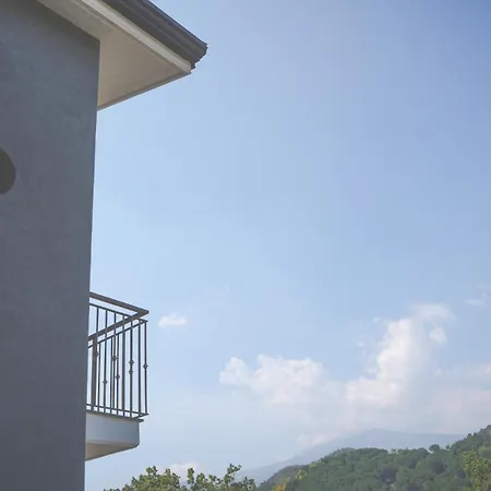 Neonero Гостевой дом 4*