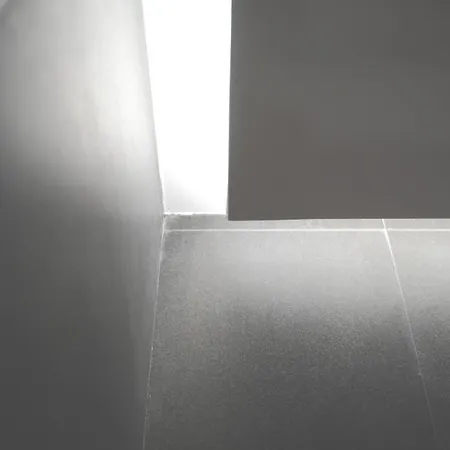 Neonero 4* Николози