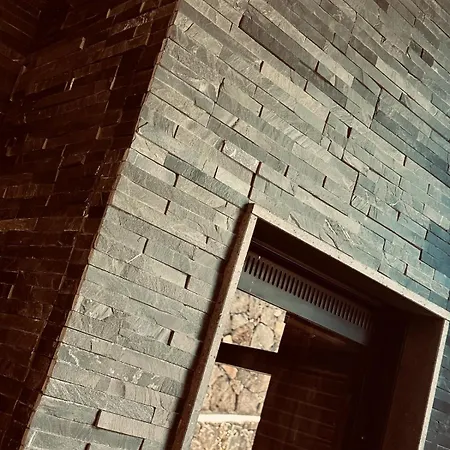 Гостевой дом Neonero 4*